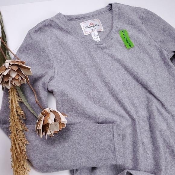 New Goodnight Kiss Fleece Sweater Sleepwear Top S - Picture 4 of 9